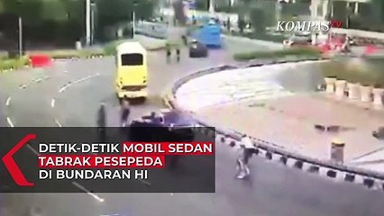 Rekaman CCTV Pengemudi Mobil Tabrak Lari Pesepeda di Bundaran HI