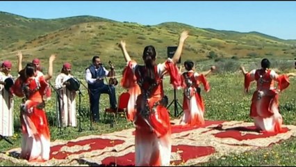 houssa kabiri  best song  الفنان الكبير المحبوب حوسى كبيري  اغنية و رقص رائع جدا_20215