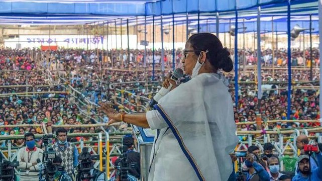 ECI finds Bengal govt report on Mamata 'attack' sketchy, asks chief secy to elaborate