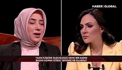 Özlem Zengin: Annem ve babam başörtüsü takmamı zor kabul ettiler; arkadaşlarım bana "Selamünaleyküm", anneme "Merhaba" derlerdi