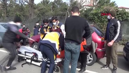 ZONGULDAK Marketten aldığı bıçakla sokakta kendisini yaraladı