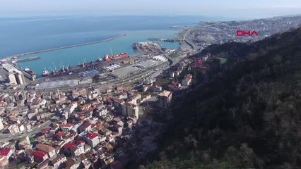 Download Video: TRABZON 'Çok yüksek riskli iller' arasında olan Trabzon'da sahil ve parklar doldu