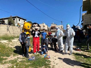 - Batı Şeria'da sağlıkçılardan Covid-19 hastası çocuklara moral ziyareti
