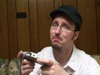 Crítico Nostalgia Especial - Analisando um Jogo de Video Game (Legendado)