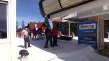 KASTAMONU - Ilgaz Dağı Kayak Merkezi'nde kısıtlamasız hafta sonu yoğunluğu yaşandı