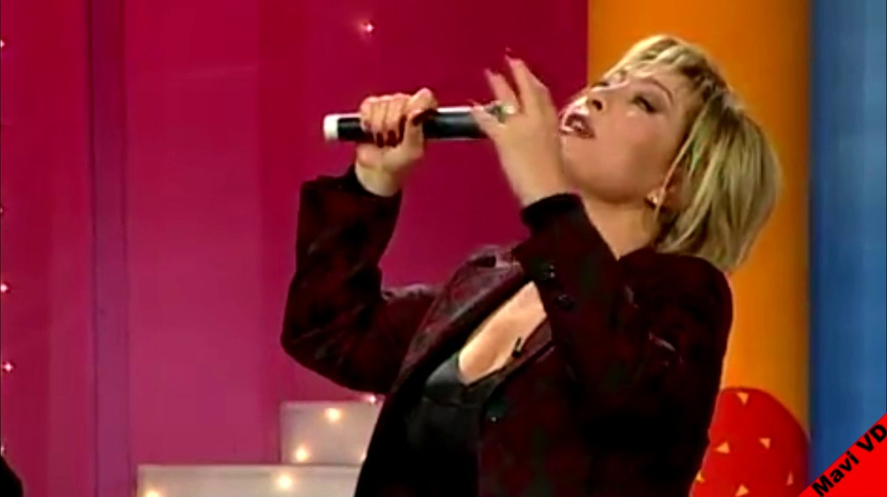 Emel Sayın Ayrılmalıyız Artık