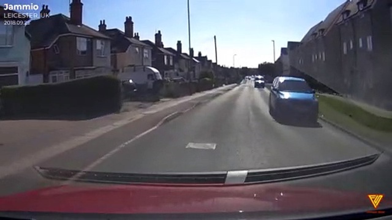 Golf r crash 2018.09.25 — LEICESTER, UK