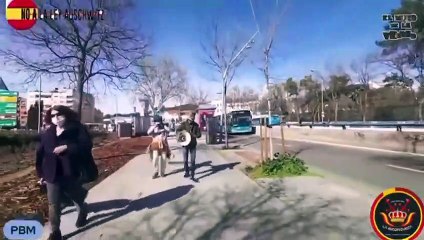 Tres personas con un megáfono se convierten en AMENAZA A LA SEGURIDAD  del Palacio Real el pasado 11-M