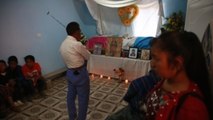 Guatemaltecos calcinados en México son despedidos por familiares tras 7 semanas del hecho