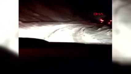 DÜZCE Yaylada araçları kara saplanınca mahsur kalan 4 kişi kurtarıldı