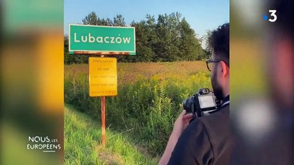 Pologne : comment un artiste dénonce les zones déclarées "libres de l'idéologie LGBT" par une centaine de municipalités et de collectivités