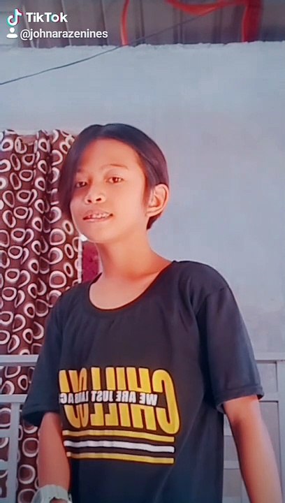 hahahahahaha ang panget