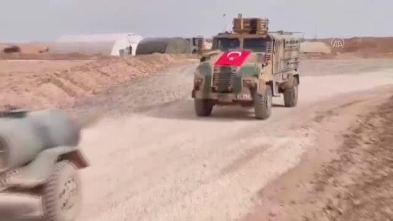 Son dakika haber... Mehmetçik, terör saldırılarına karşı Suriyelileri korumaya ve yardım ulaştırmaya devam ediyor