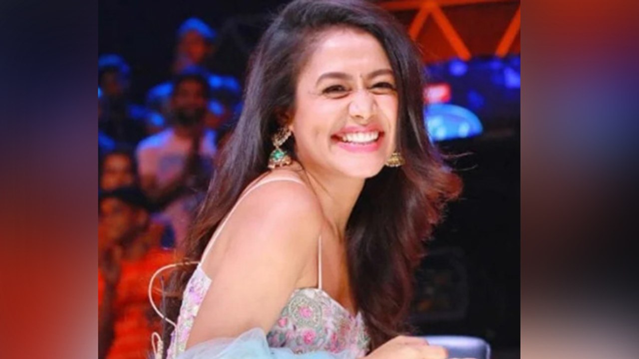 Neha Kakkar ने मुंहासों से छुटकारा पाने के लिए अपनाया था ये तरीका। Neha Kakkar Beauty Secret।Boldsky