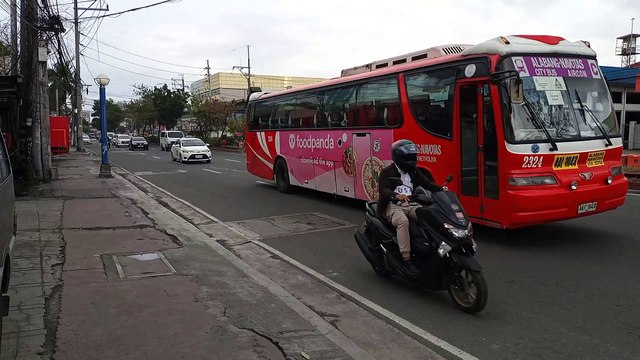 Ingat po tayo sa pagmamaneho....along Santolan ito.