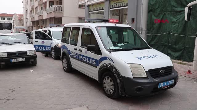 DENİZLİ Kız arkadaşıma yan gözle baktı deyip, bıçakla yaraladı