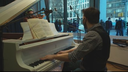 US musicians find safe way to play to live audiences