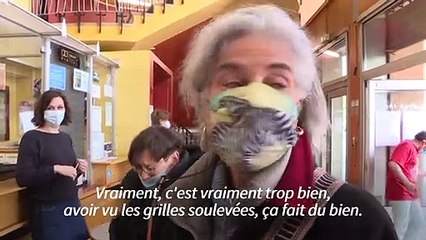 Cinéma: séance "clandestine" à Ivry-sur-Seine pour protester contre la fermeture des salles