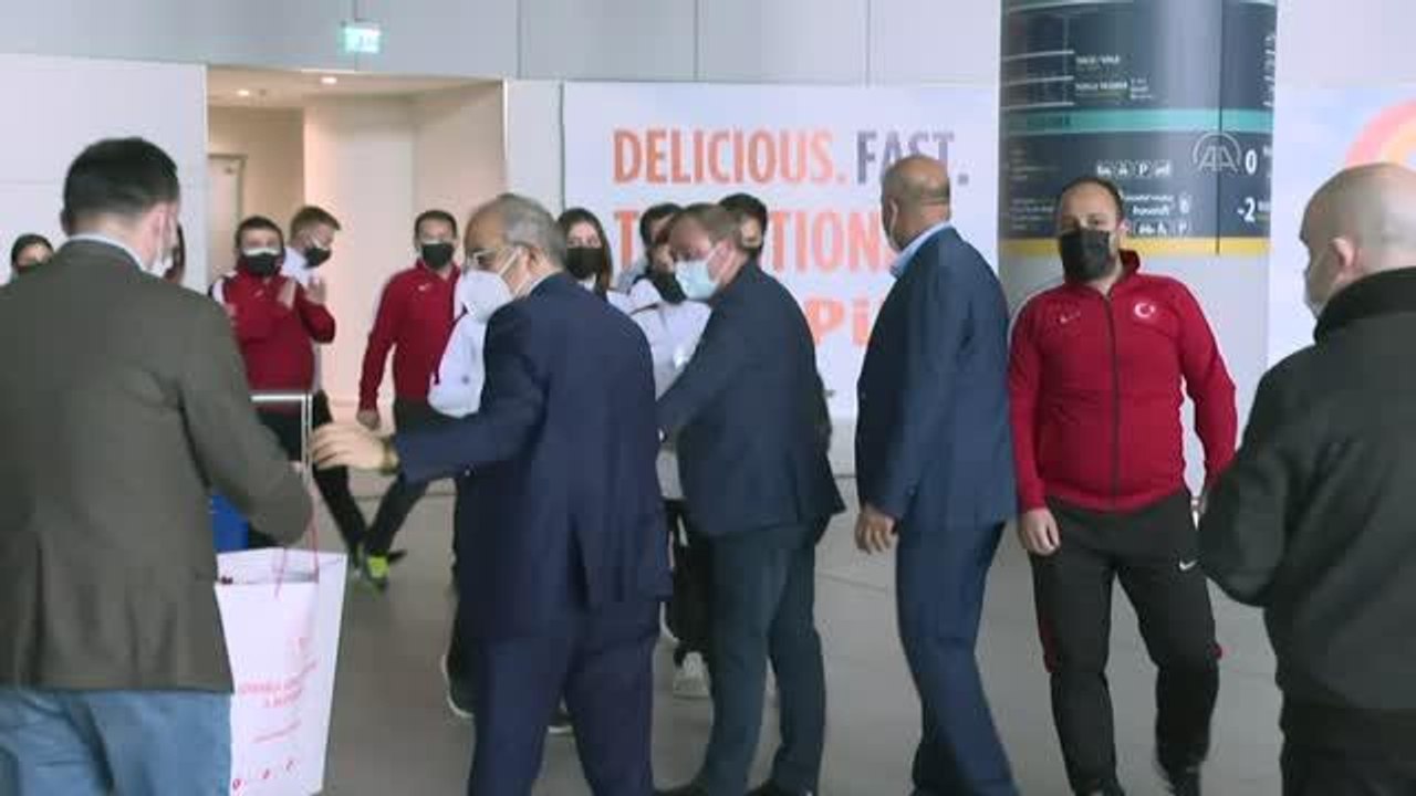 Özel Sporcular Atletizm Milli Takımı yurda döndü