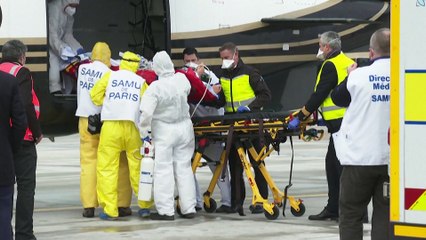 Covid-19 : l'Europe sous haute tension, les hôpitaux parisiens surchargés et l'Italie reconfine