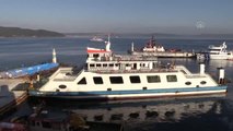 ÇANAKKALE - Çanakkale Boğazı yoğun sis nedeniyle çift yönlü transit gemi geçişlerine kapatıldı