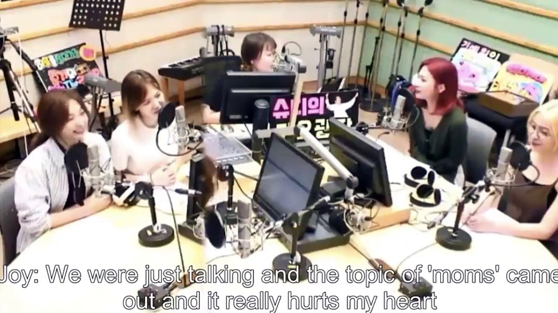 Celebrities meeting Blackpink!