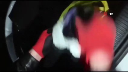 Şanlıurfa'da takibe alınan cipte 6 tabanca ele geçirildi