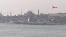 Son dakika haberi: İspanya savaş gemisi İstanbul Boğazı'ndan geçti