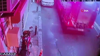 Şişli’de lastik deposunda yaşanan patlamam anı kamerada