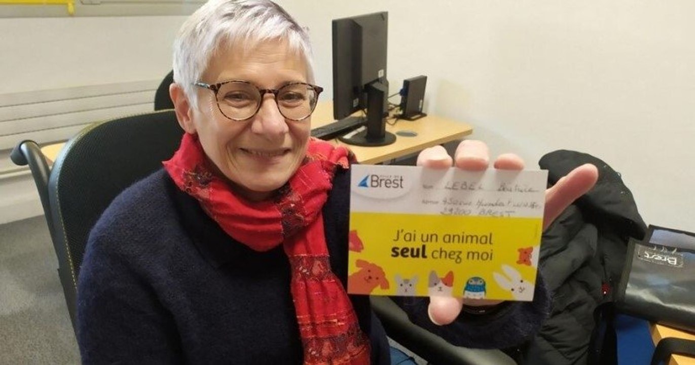 À Brest, la mairie délivre une carte aux personnes isolées qui ont un animal de compagnie, pour qu'il ne soit pas seul en cas d'urgence