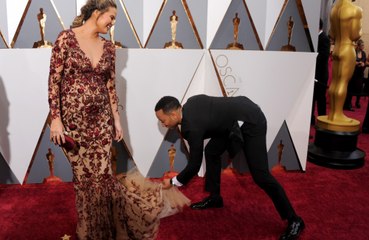 Chrissy Teigen apoya a Billie Eilish tras su 'polémico' triunfo en los Grammy