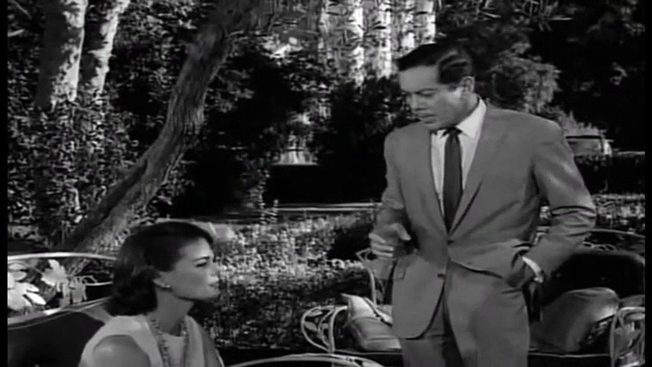 La dimensión desconocida (La piscina encantada)