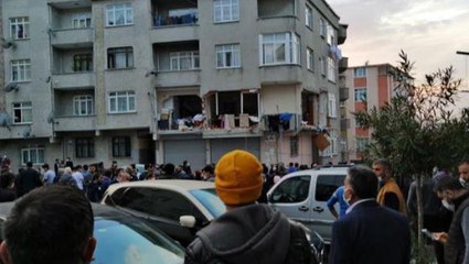 Download Video: Son Dakika: Gaziosmanpaşa'da bir apartman dairesinde doğalgaz patlaması meydana geldi