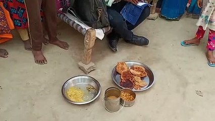 जहरीला खाना खाने से एक ही परिवार के आधा दर्जन लोग बीमार