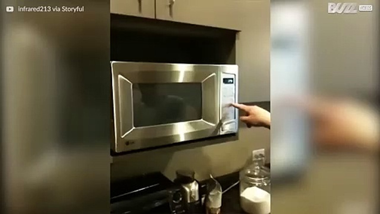 Como transformar um ovo cozido em um explosivo