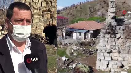 2000 Yıllık Tapınakta Bulunun Yaklaşık 1 Tonluk Yivli Onlarca Sütun Bulunuyor