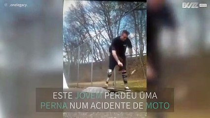 Jovem com perna amputada mostra ser um grande skatista
