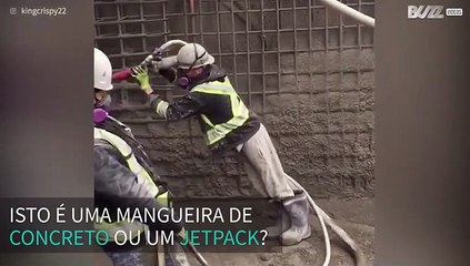 Construtor mostra que trabalhar com cimento pode ser divertido!