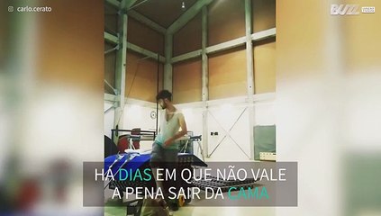 Este jovem prova que um mal nunca vem só!