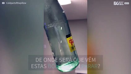 Bolhas de ar em garrafa comportam-se de maneira bizarra