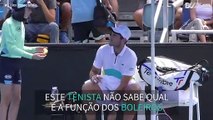 Tenista no Open da Austrália pede banana descascada