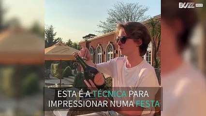 Como abrir uma garrafa de champanhe com estilo