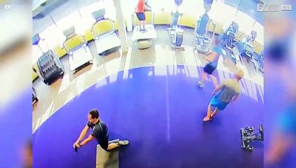 Impressionante: esteira 'engole' bola de exercício!