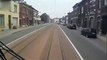 Cette conductrice belge coupe la route au tram... Mauvaise idée