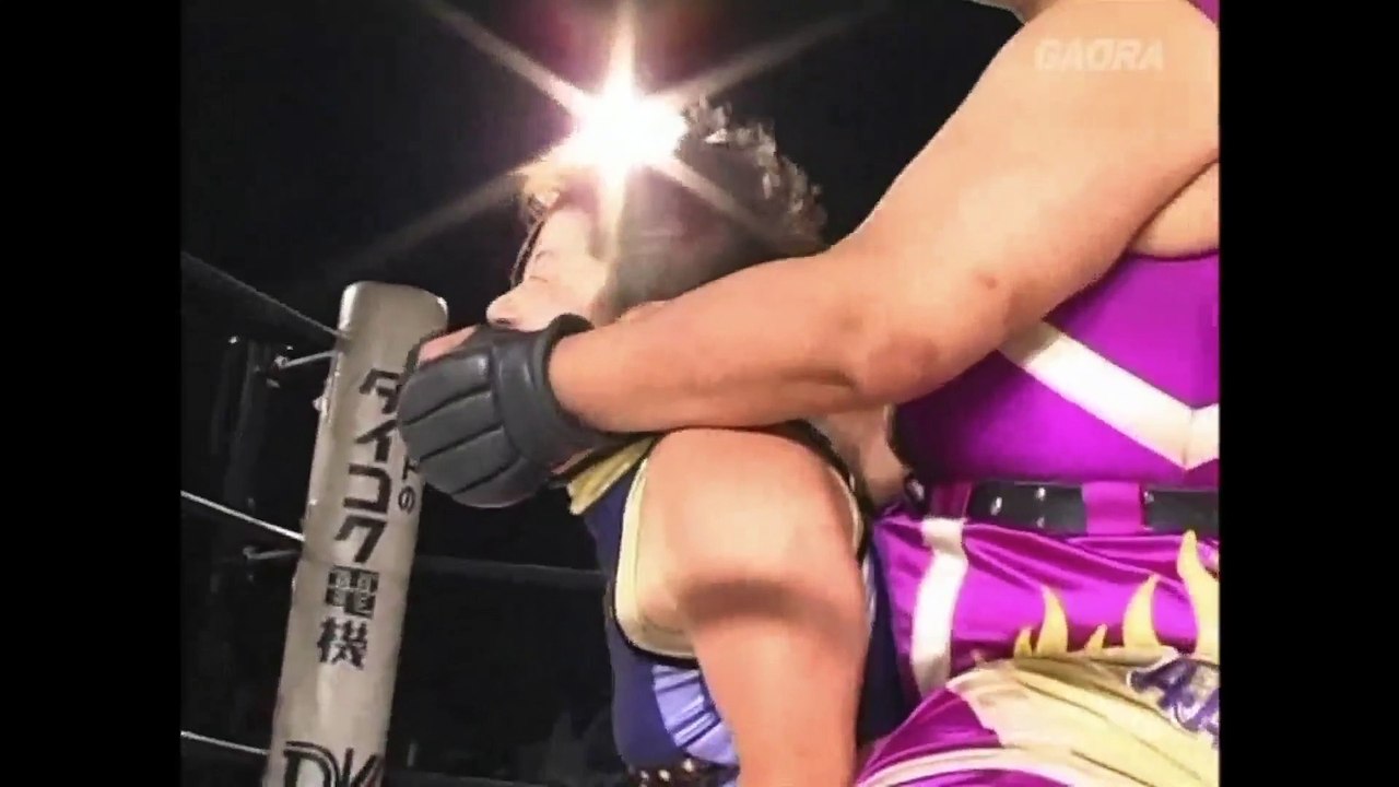 (6/13/10)  OZ Academy Tag title: Carlos Amano & Manami Toyota (c) vs. Aja Kong & Kaoru Ito