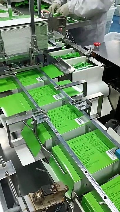 RCNG automatic carton machine with glue seal by RELIANCE