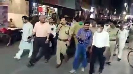 डीएम एसपी ने लाट साहब जुलूस मार्ग पर पैदल गस्त कर व्यवस्था का जायजा लिया
