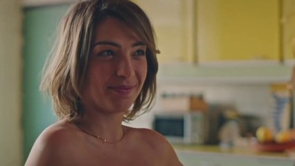 Plus Belle La Vie - Léa amoureuse !