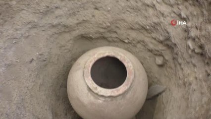 Bir insan boyundaki dev küp heyecanlandırdı