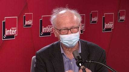 AstraZeneca : "C'est un bon vaccin, efficace sur le variant britannique. Il n'y a aucune raison de dire qu'on a été trop vite, il y a quand même 17 millions de personnes qui ont été vaccinées" (Alain Fischer)